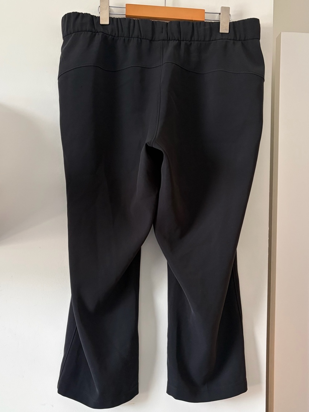 LULULEMON ON THE FIY CROPPED STRAIGHT LEG TROUSER PANT WOVEN BLACK SIZE 12 - Picture 7 of 8